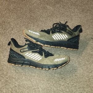 Men's Athletic Shoes - Black and Tan